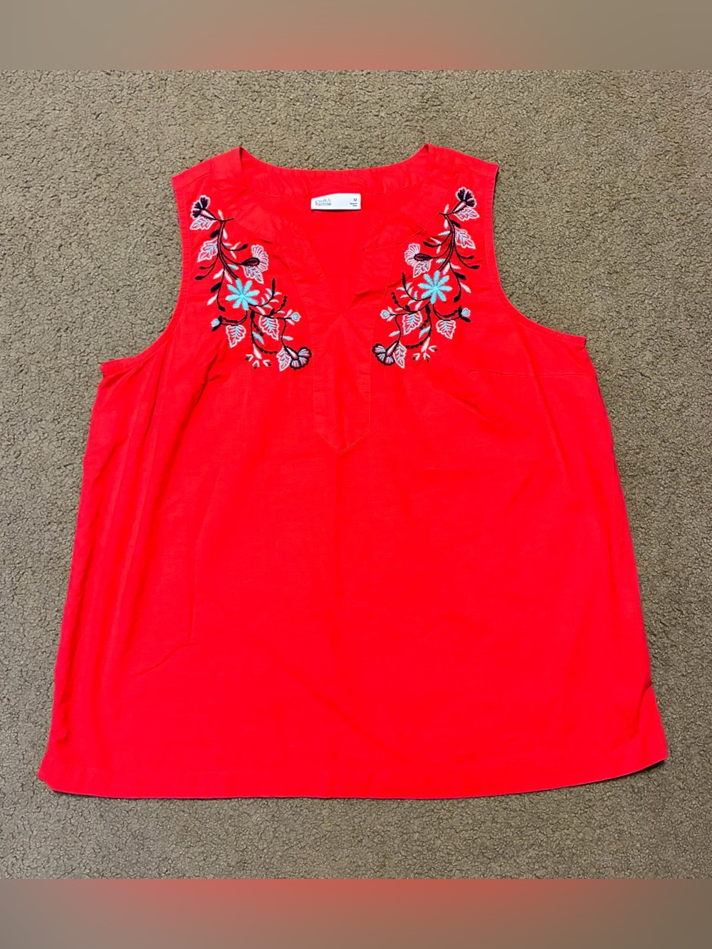 Croft & Barrow Red Sleeveless Tank Top with Floral Embroidery Medium 100% cotton